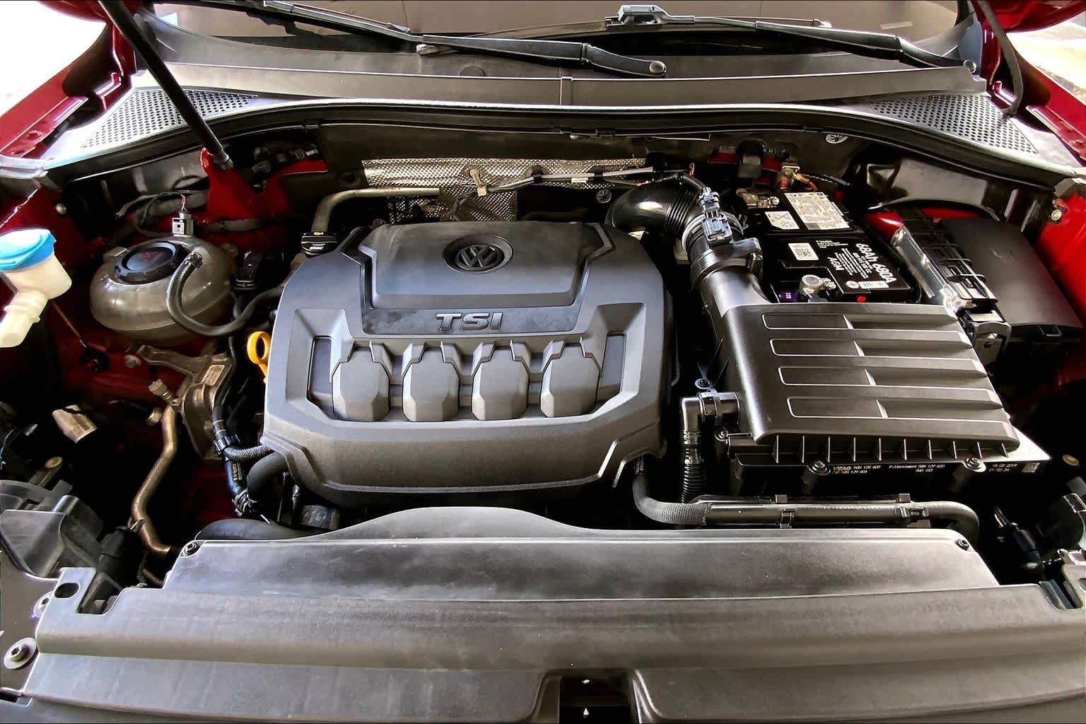 Used 2019 Cardinal Red Metallic Volkswagen SE image 32