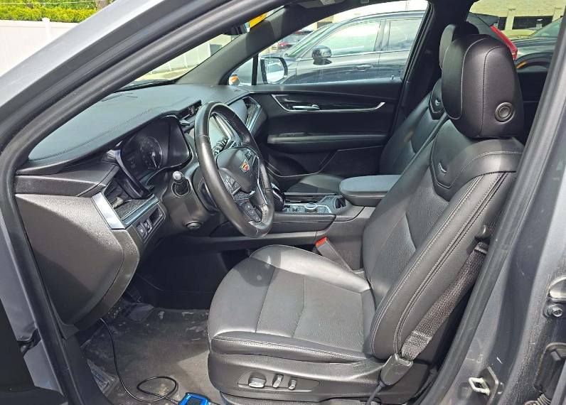 Used 2022 Gray Cadillac Premium Luxury image 6