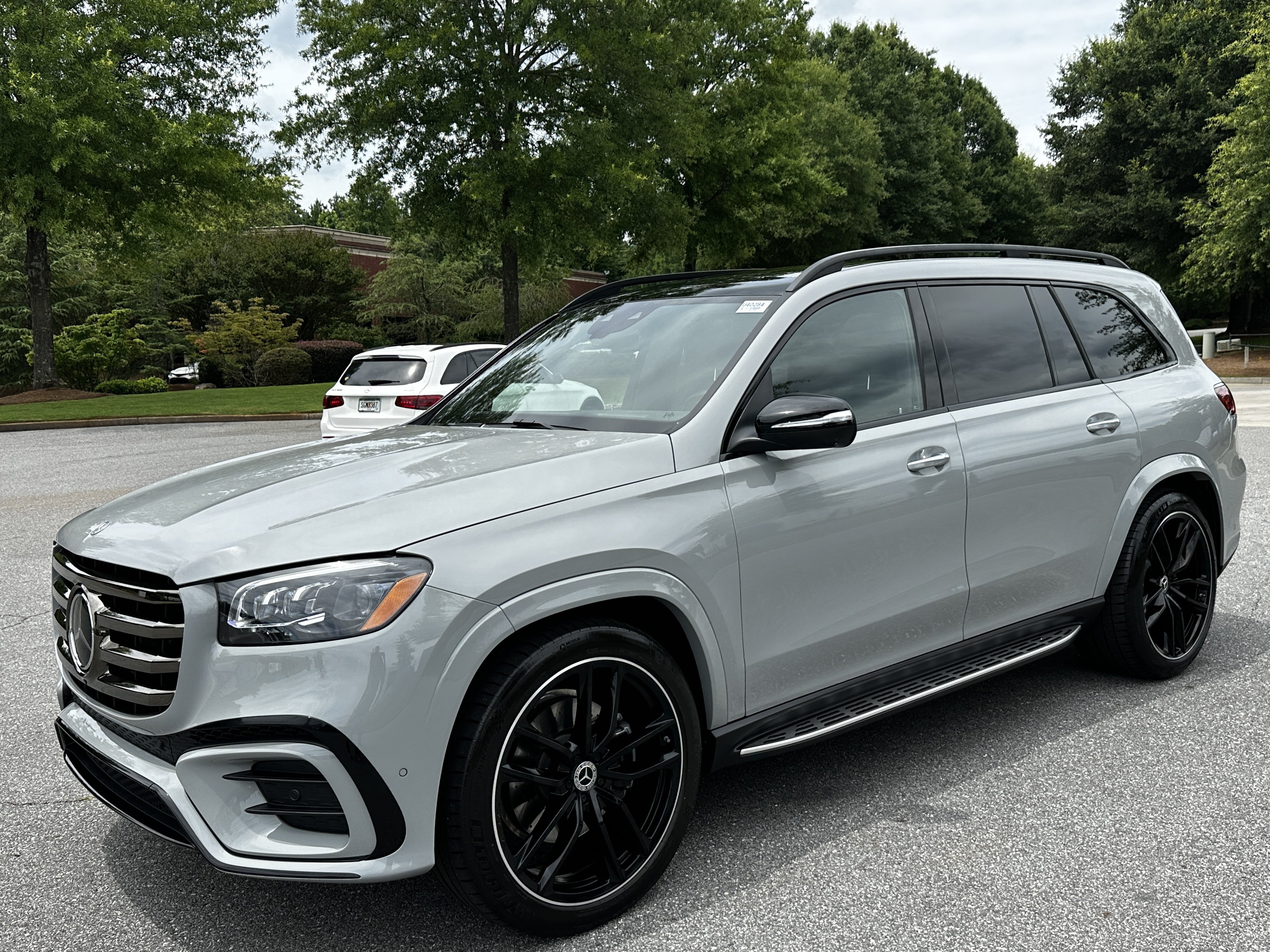 Certified Used 2024 Gray Mercedes-Benz GLS 580 image 4