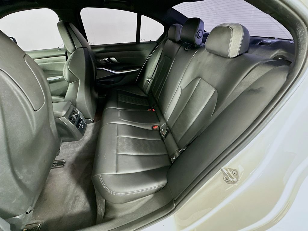 Used 2021 Alpine White BMW Base image 24