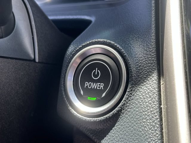 Used 2023 Gray Ghost Metallic Chevrolet Premier image 15