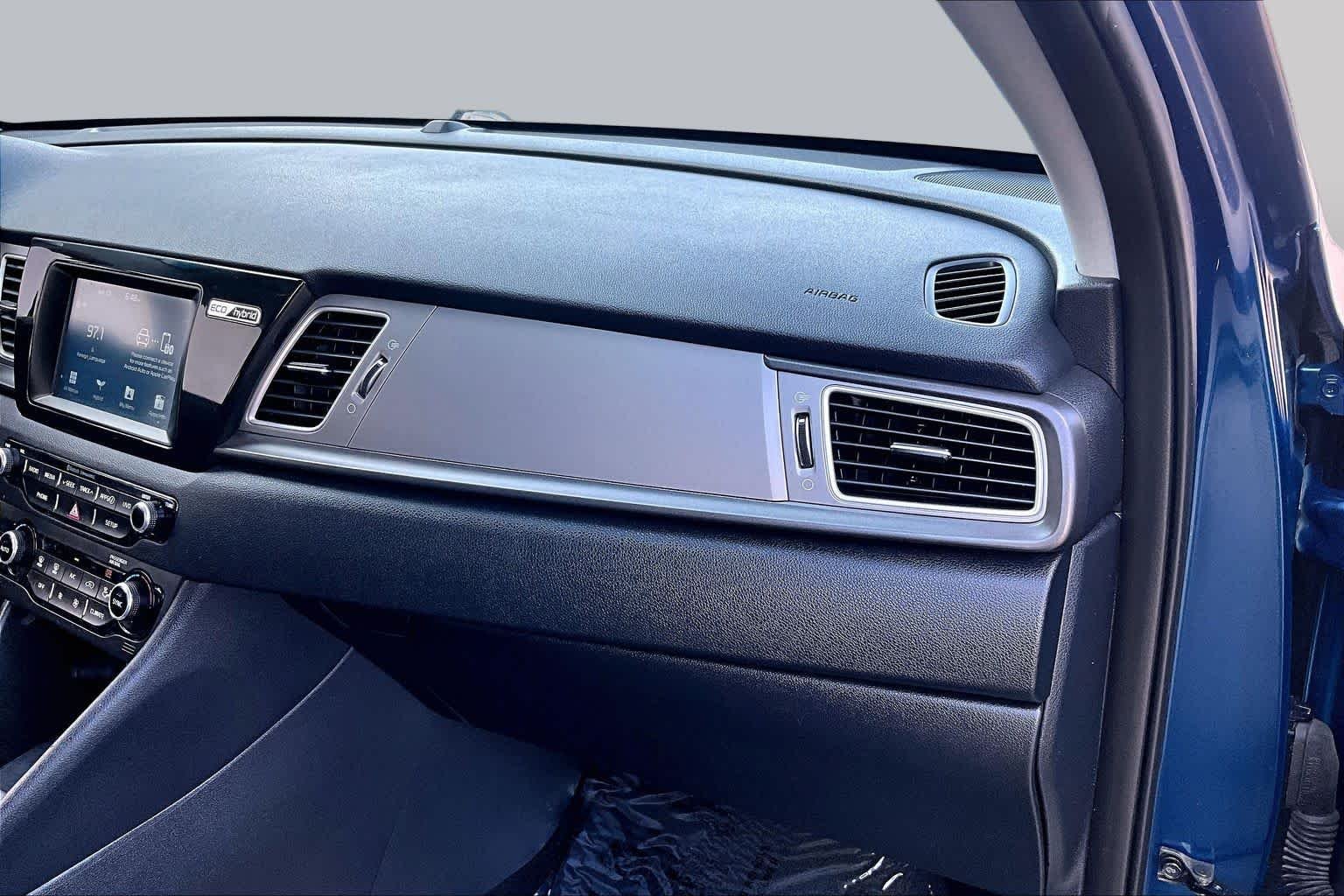Used 2019 Deep Cerulean Kia LX image 18