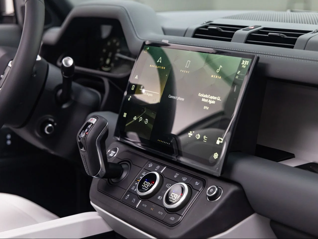 New 2026 Borasco Grey Land Rover P400 X-Dynamic SE image 29
