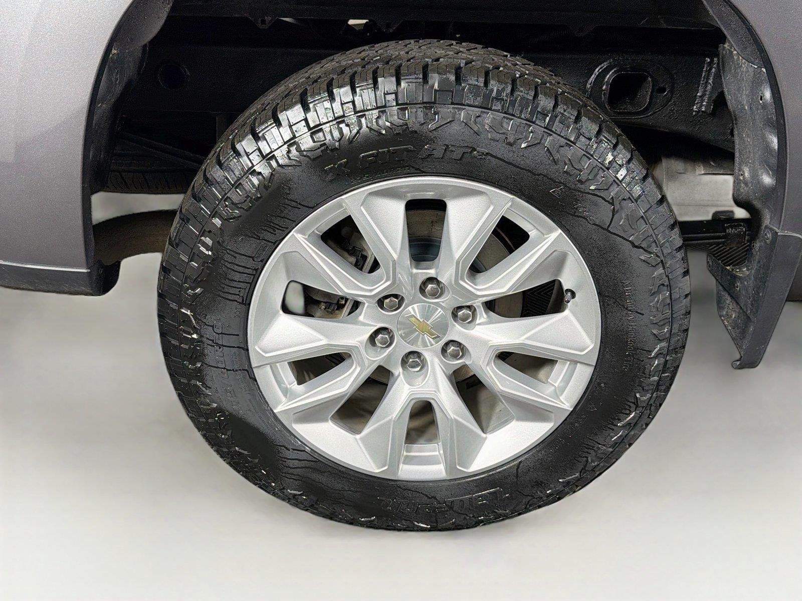 Used 2020 SATIN STEEL METALLIC Chevrolet Custom image 34