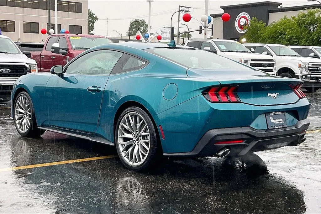 2026 Ford Mustang EcoBoost Premium Fastback - Photo 10