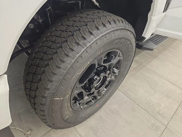 New 2026 Oxford White Ford F-350® XL image 42