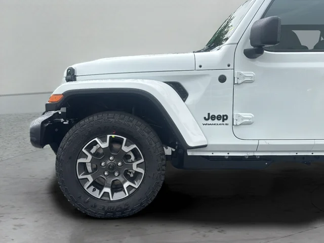 New 2026 White Jeep Sahara image 38