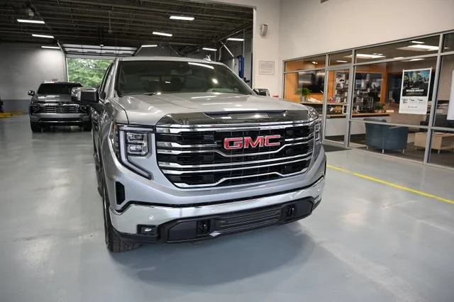 New 2026 Sterling Metallic GMC SLT image 3