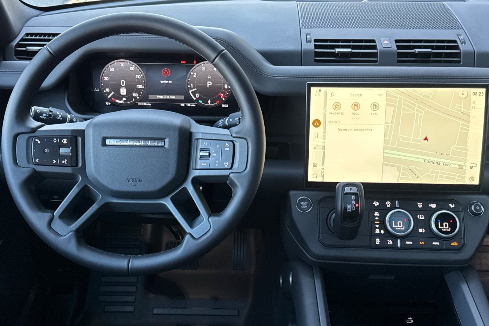 New 2026 Santorini Black Land Rover X-Dynamic SE image 15