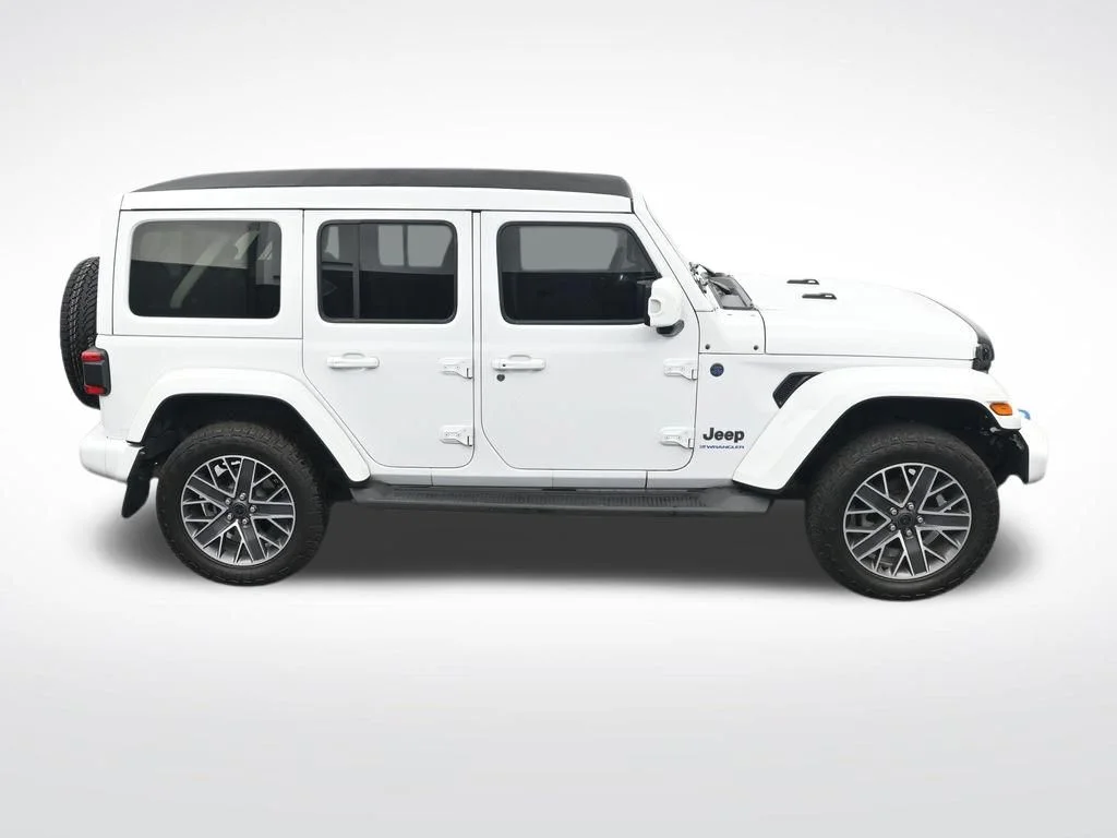 Used 2024 White Jeep High Altitude 4xe image 24