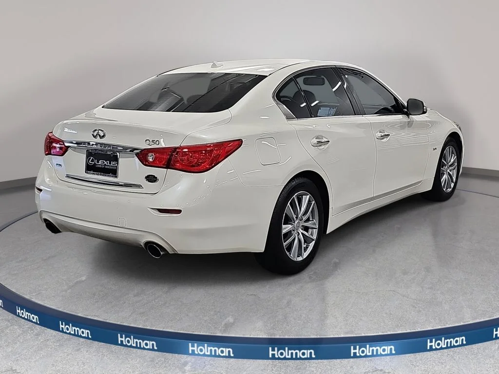 Used 2016 White INFINITI 3.0t Premium image 6