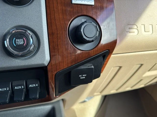Used 2016 Green Ford King Ranch image 23