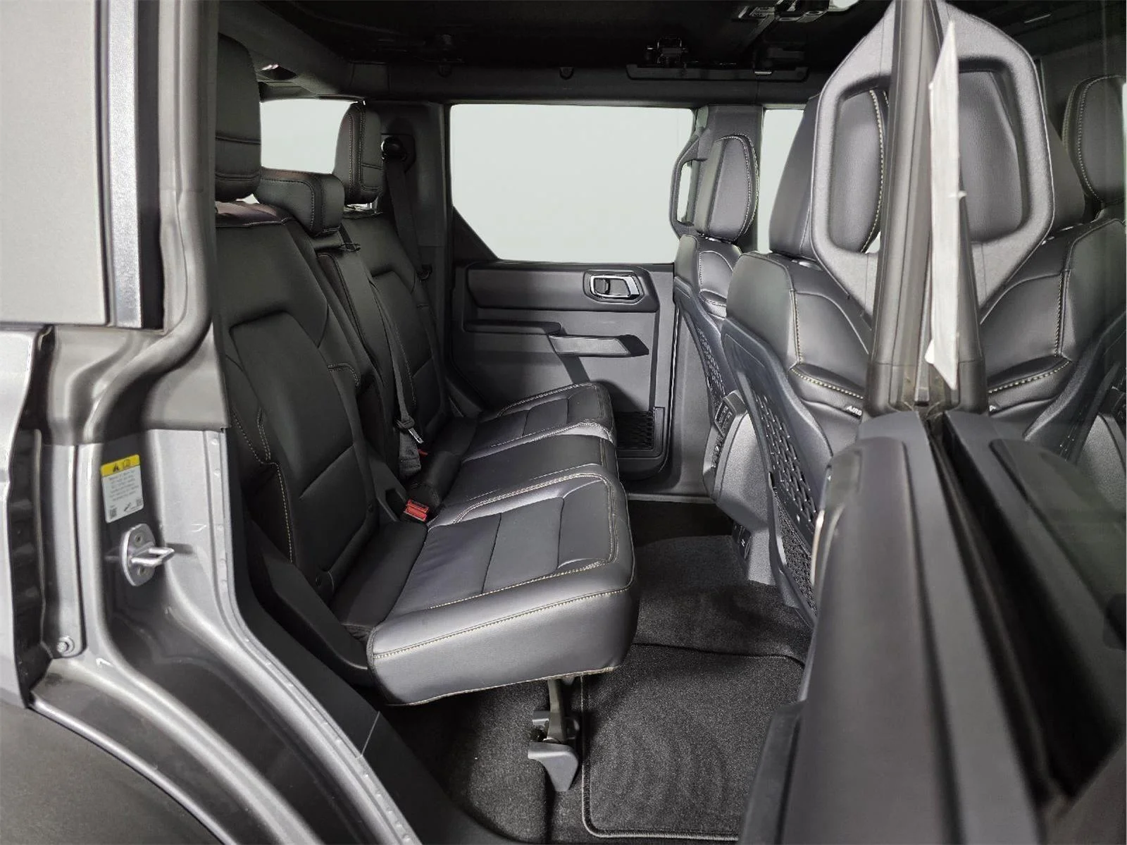 Used 2025 Carbonized Gray Metallic Ford Badlands image 18