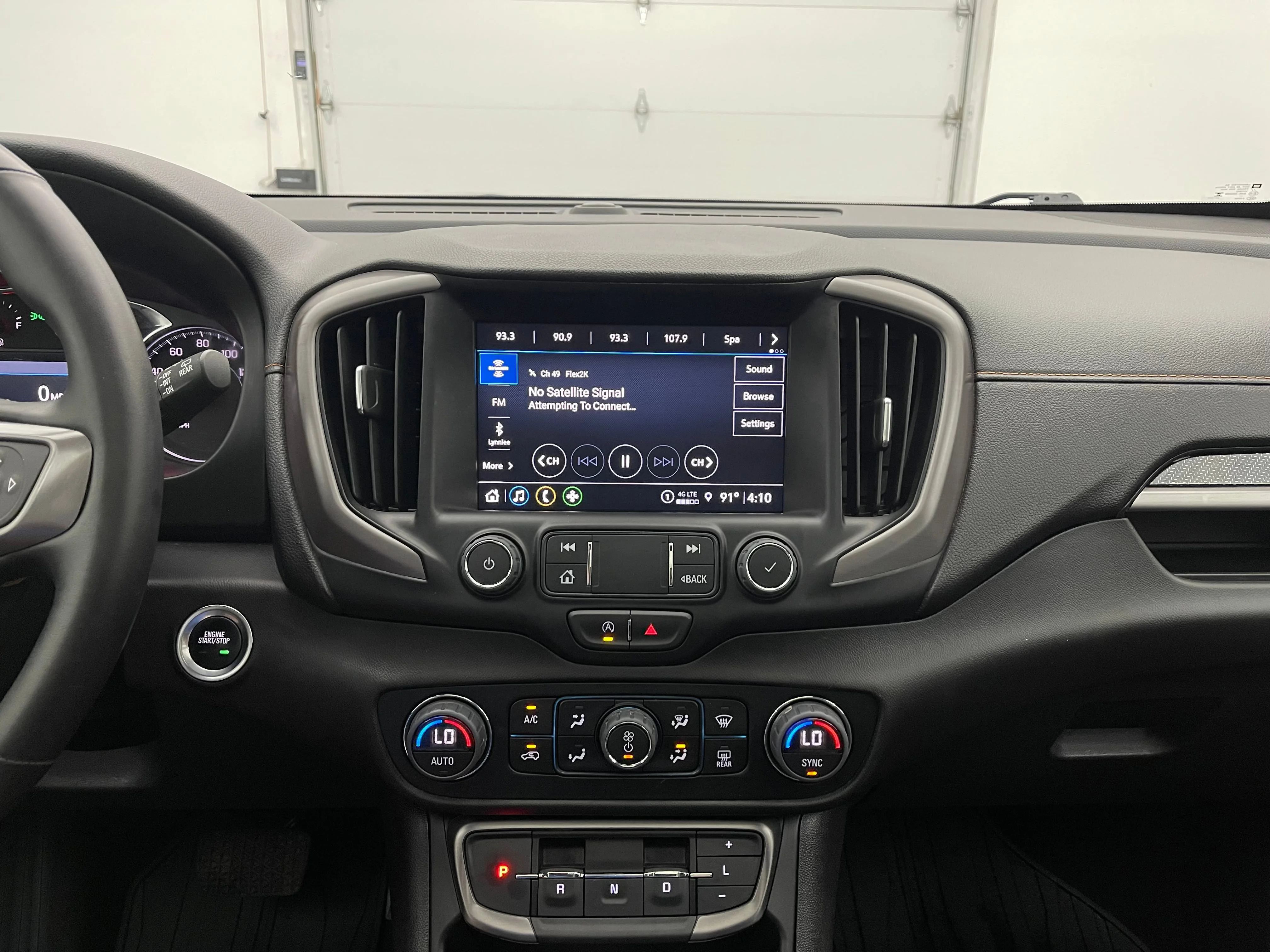 Used 2024 Sterling Metallic GMC AT4 image 26
