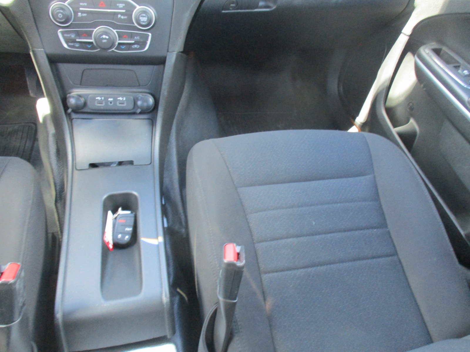 Used 2023 WHITE Dodge Police image 20
