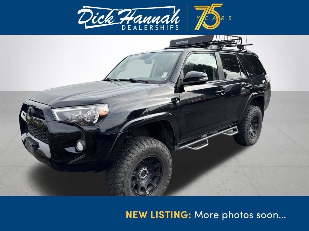 Used 2019 Midnight Black Metallic Toyota SR5 Premium image 1