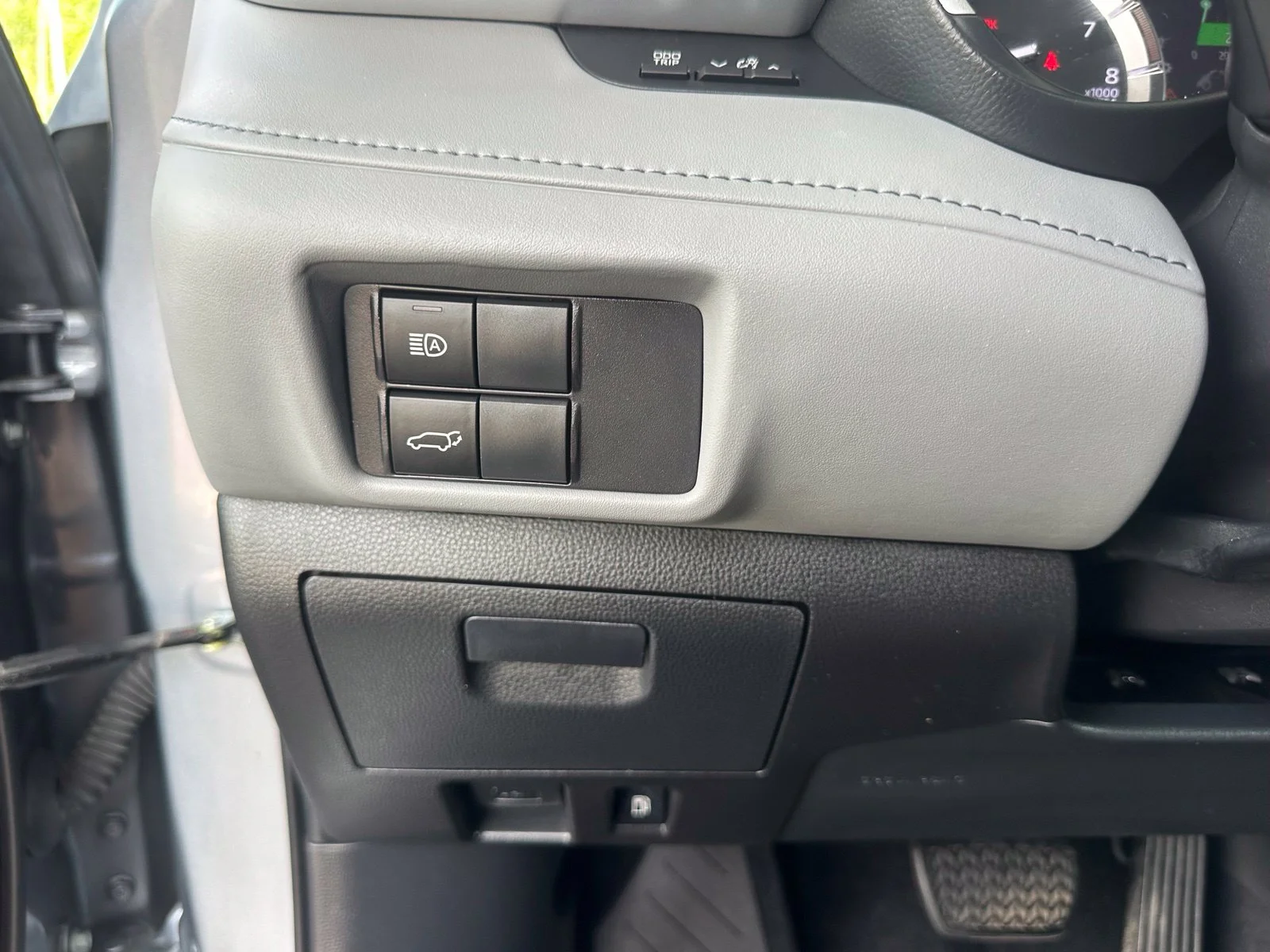 Used 2022  Toyota XLE image 22