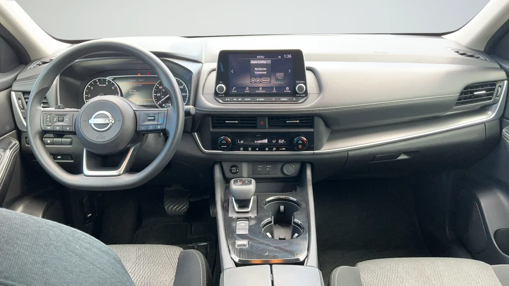 Used 2024 Gray Nissan SV image 7