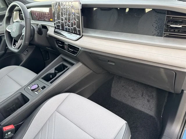 2026 Volkswagen Tiguan SE R-LINE BLACK - Photo 24