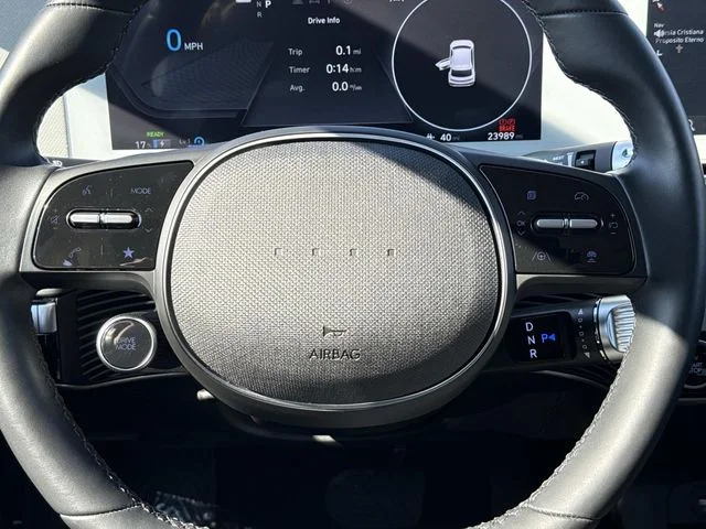 Used 2024 Gray Hyundai SEL image 17