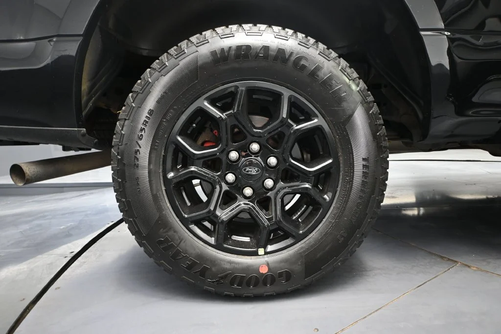 Used 2017 Black Ford XLT image 11