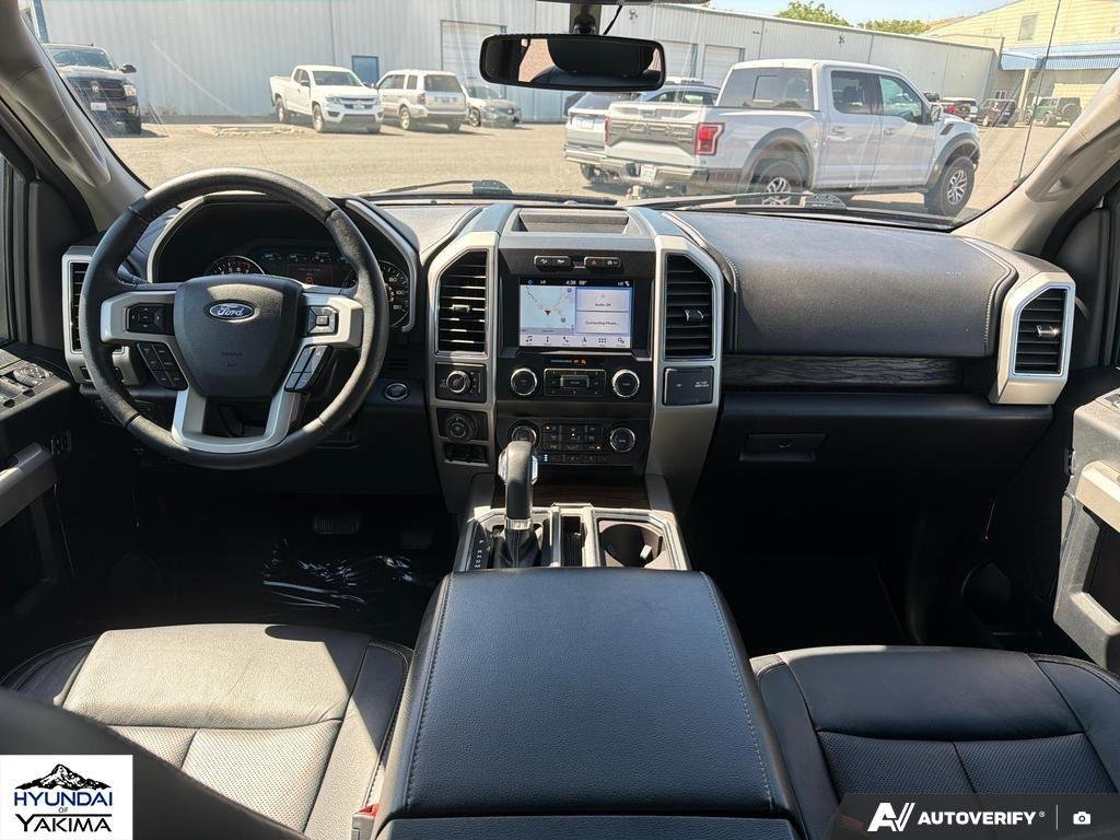 Used 2019  Ford LARIAT image 24