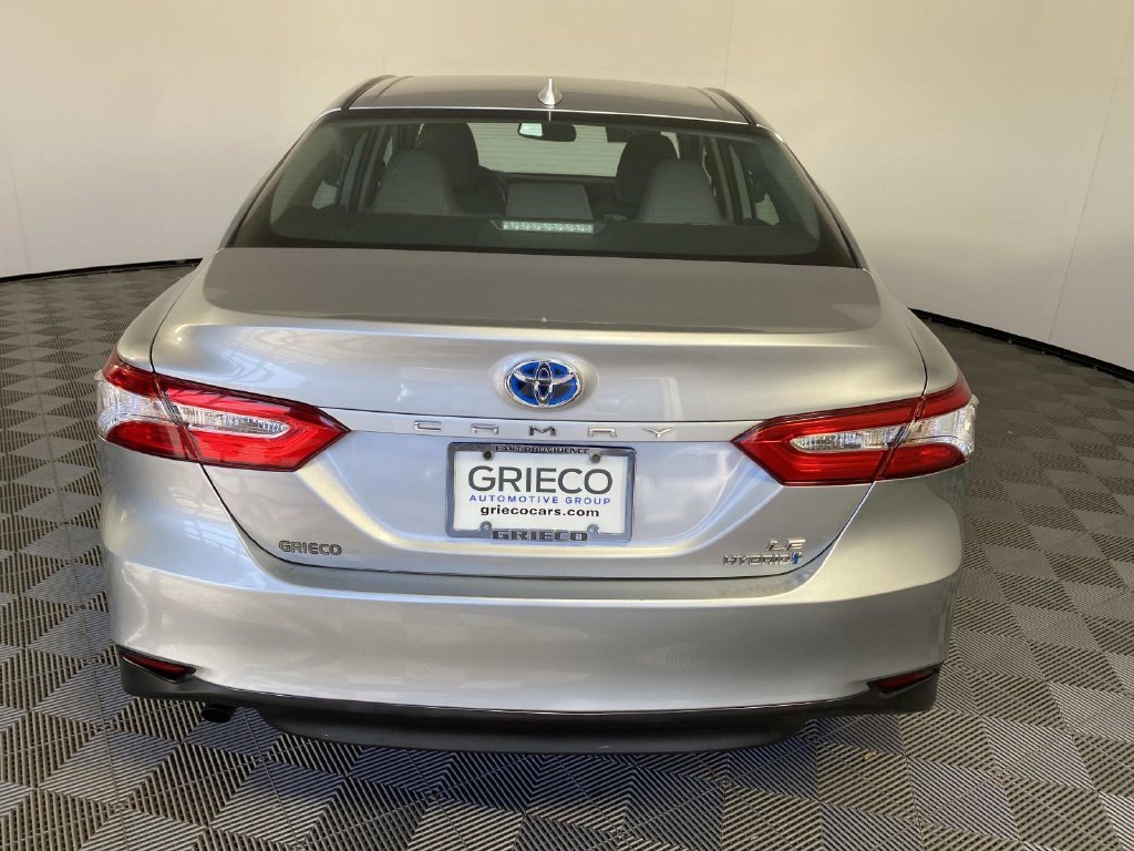Used 2020 Silver Toyota LE image 7