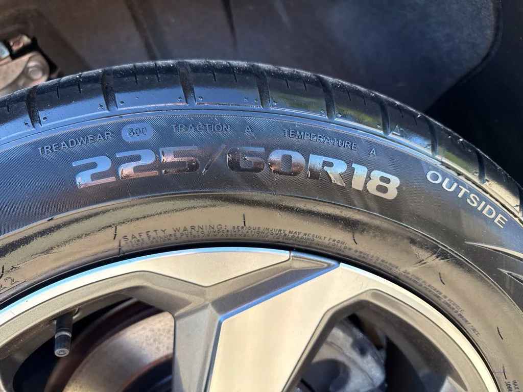 Used 2021  Toyota SE image 31