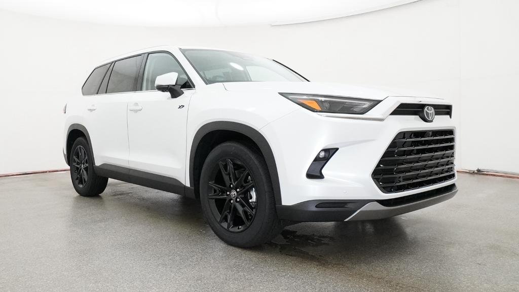 Certified Used 2026 WIND CHILL PEARL Toyota  image 39