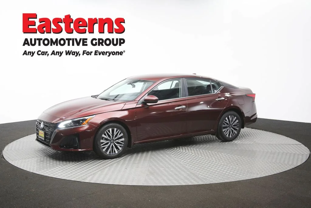 Used 2023 Red Nissan 2.5 SV image 57