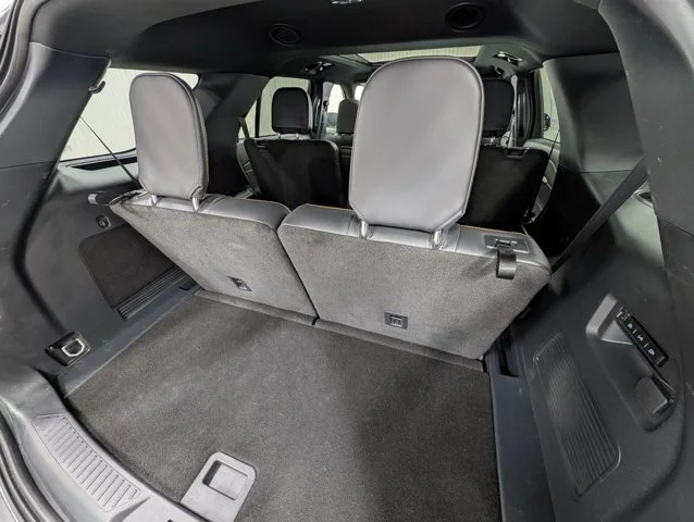 New 2026 Space White Metallic Ford Tremor® image 53