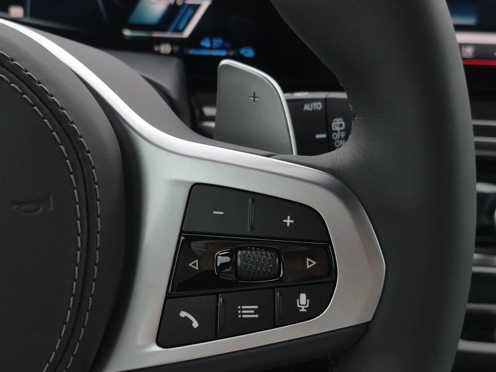 2026 BMW X5 50e - Photo 15