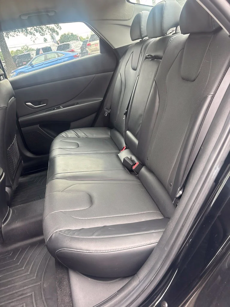 Used 2023 Black Hyundai Limited image 25