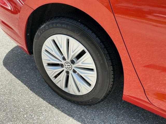 Used 2019 Orange Volkswagen 1.4T S image 39