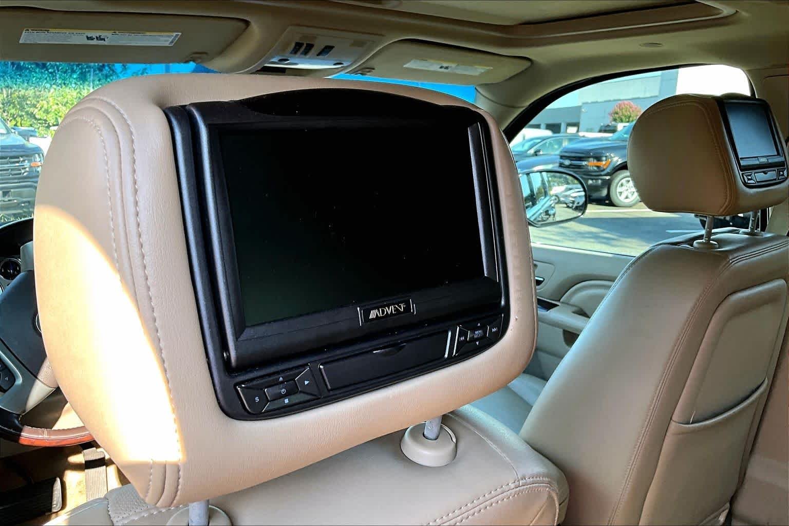 Used 2013 Black Raven Cadillac Luxury image 33