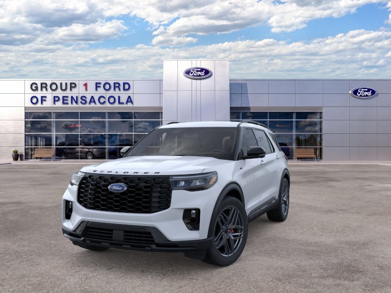 New 2026 Space White Metallic Ford ST-Line image 2