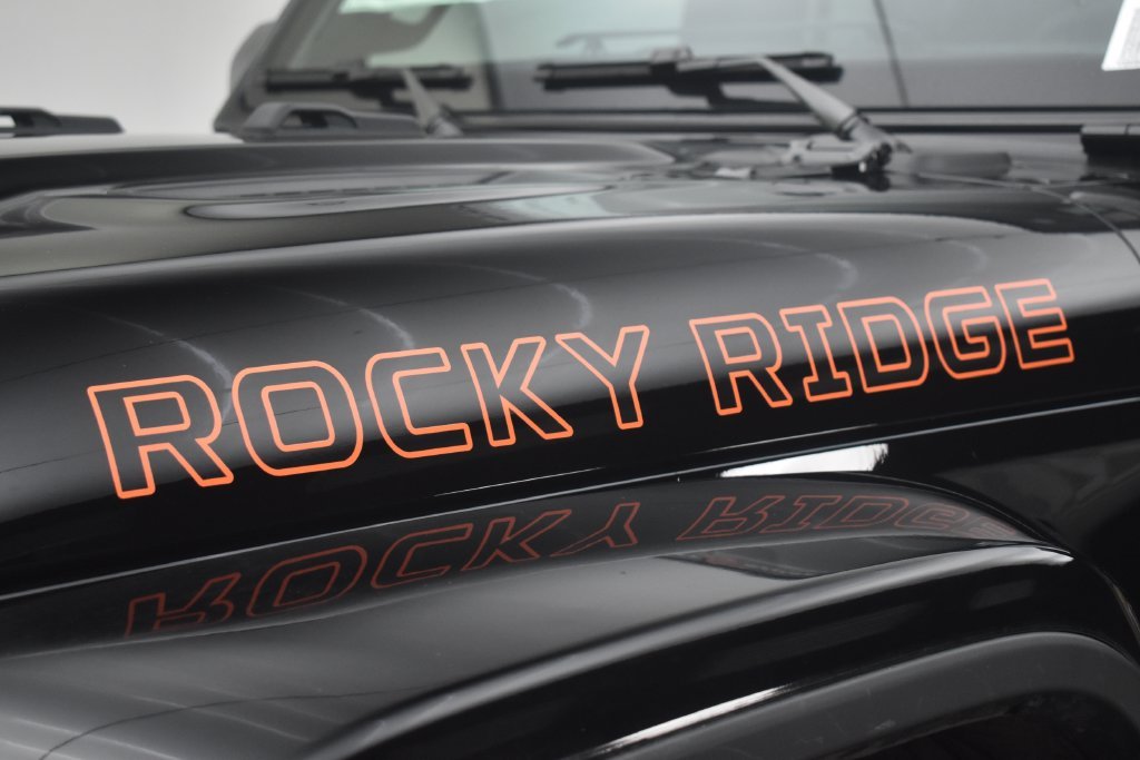 New 2026 Black Clear-Coat Exterior Paint Jeep Rubicon image 18