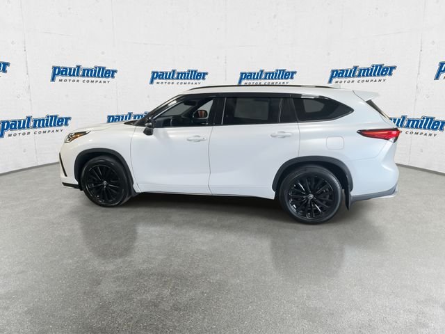 Certified Used 2023 Pearl Toyota XSE image 7