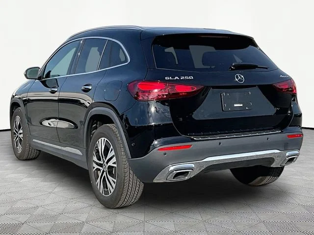 Used 2025 Black Mercedes-Benz GLA 250 image 4