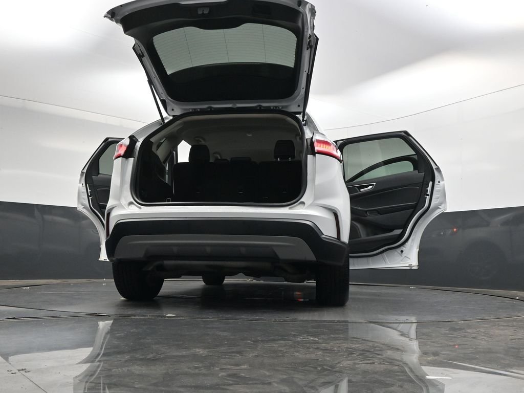 Used 2024 White Ford SEL image 53
