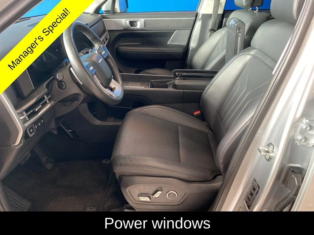 Used 2025 Silver Hyundai SEL image 8