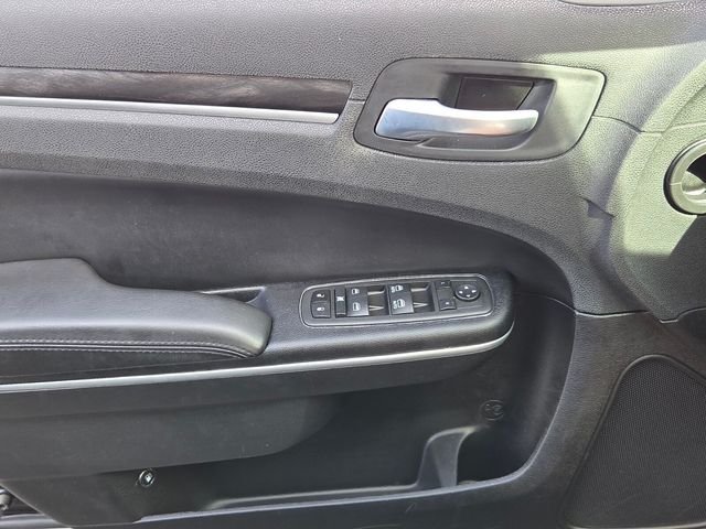 Used 2021 Gloss Black Chrysler Touring image 25