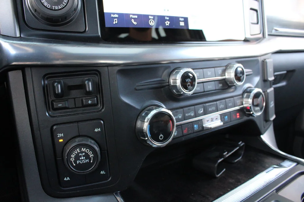 Used 2021 Gray Ford Lariat image 17