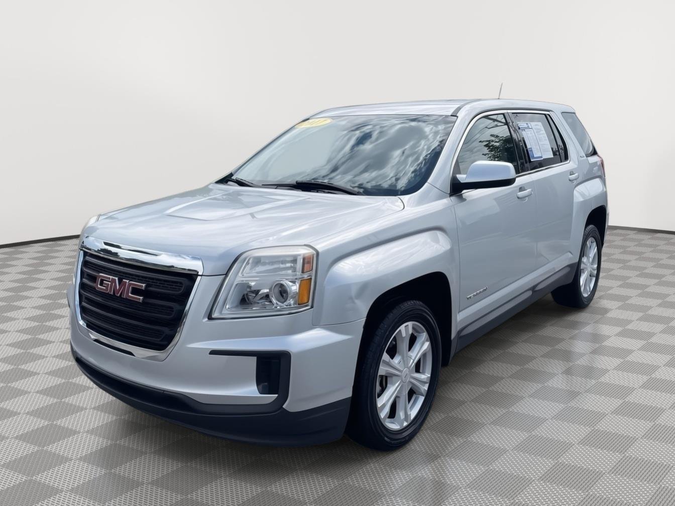 Used 2017 Quicksilver Metallic GMC SLE image 15