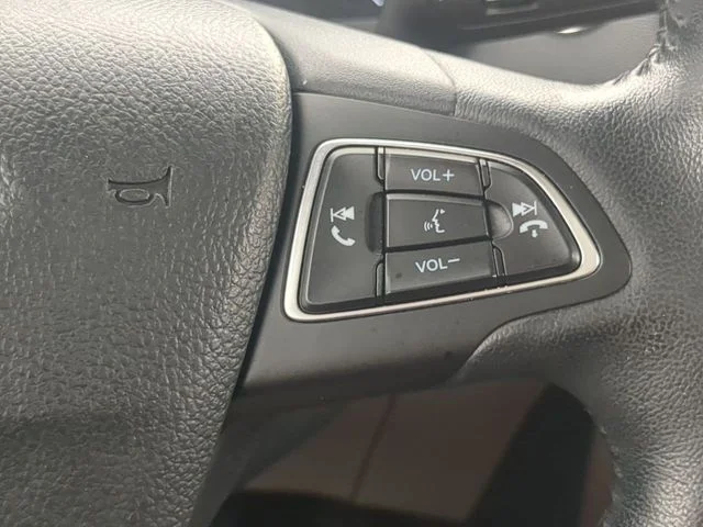 Used 2019 Blue Candy Ford SE image 26
