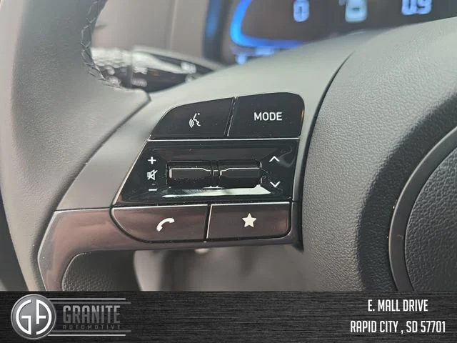 2025 Hyundai Elantra SEL - Photo 32