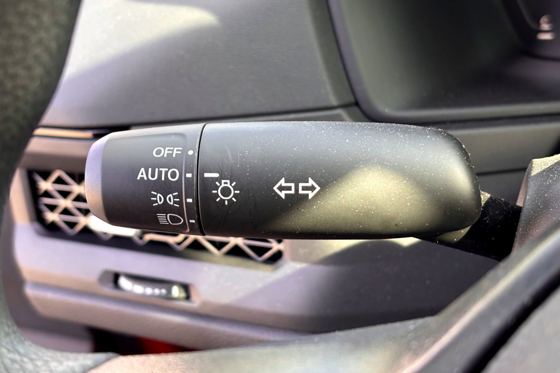 2025 Honda Accord SE - Photo 18