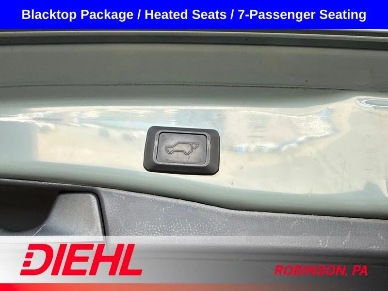 Used 2021  Toyota XLE image 10