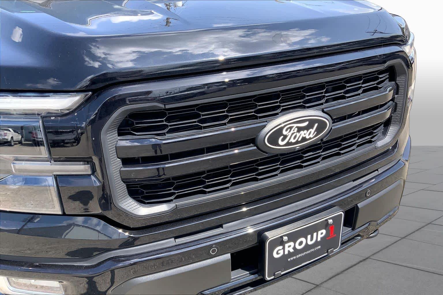 Certified Used 2024 Agate Black Metallic Ford LARIAT image 28