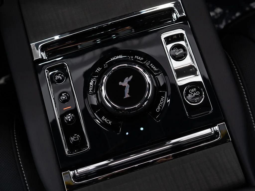 New 2027 Black Diamond Rolls-Royce  image 40